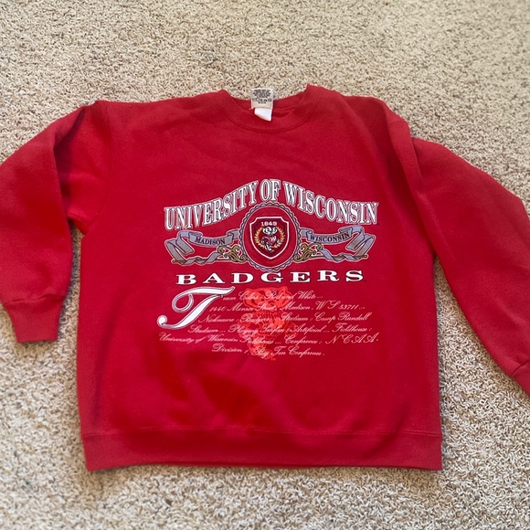 Wisconsin Badger Sweatshirt size XL - Picture 1 of 6
